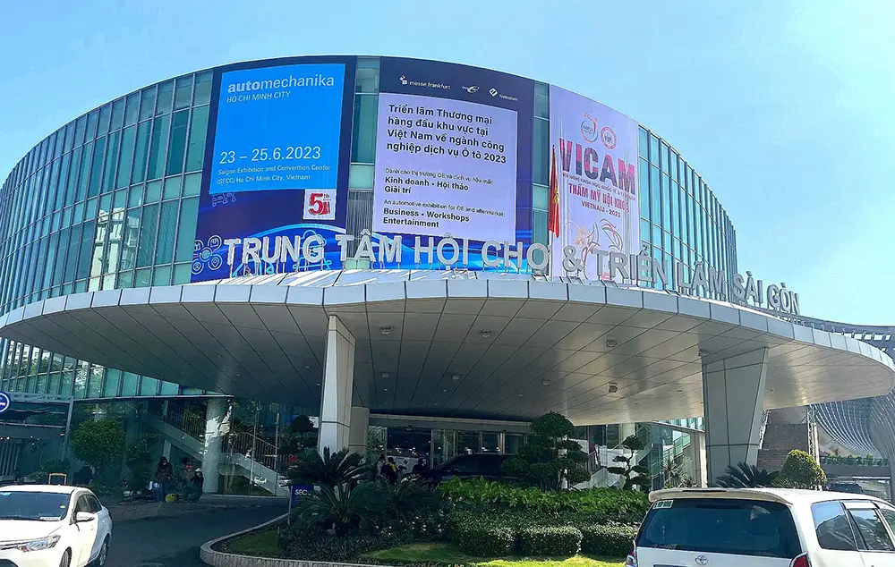 LED LED LED LED LED LED LED LED 2023 AUTOMECHANKA HO ČI MINH CITY